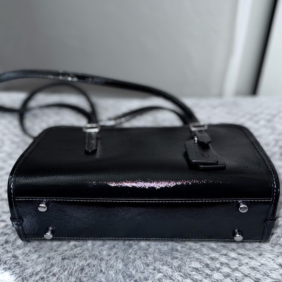 Coach Swing Zip Bag - Picture 4 of 8